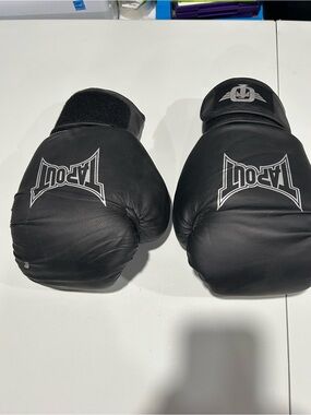 Tapout Black Boxing Gloves with White Logo